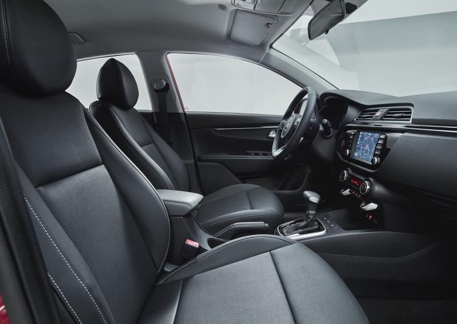 Интерьер Kia Rio (FB) 2017 года  (фото 15 из 32)